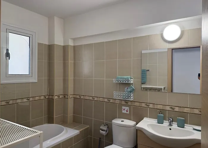 Nissi 3, 1 -b Ayía Nápa