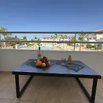 Apartament Nissi 3, 1 -b *