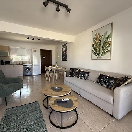 Apartment Nissi 3, 1 -b