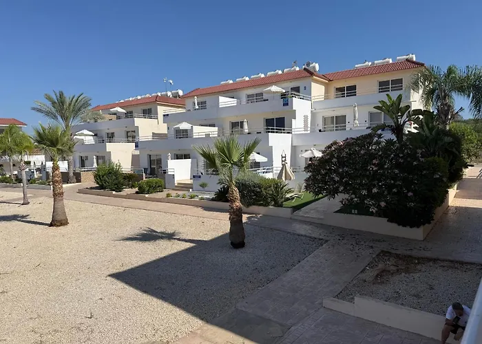 Nissi 3, 1 -b アパート